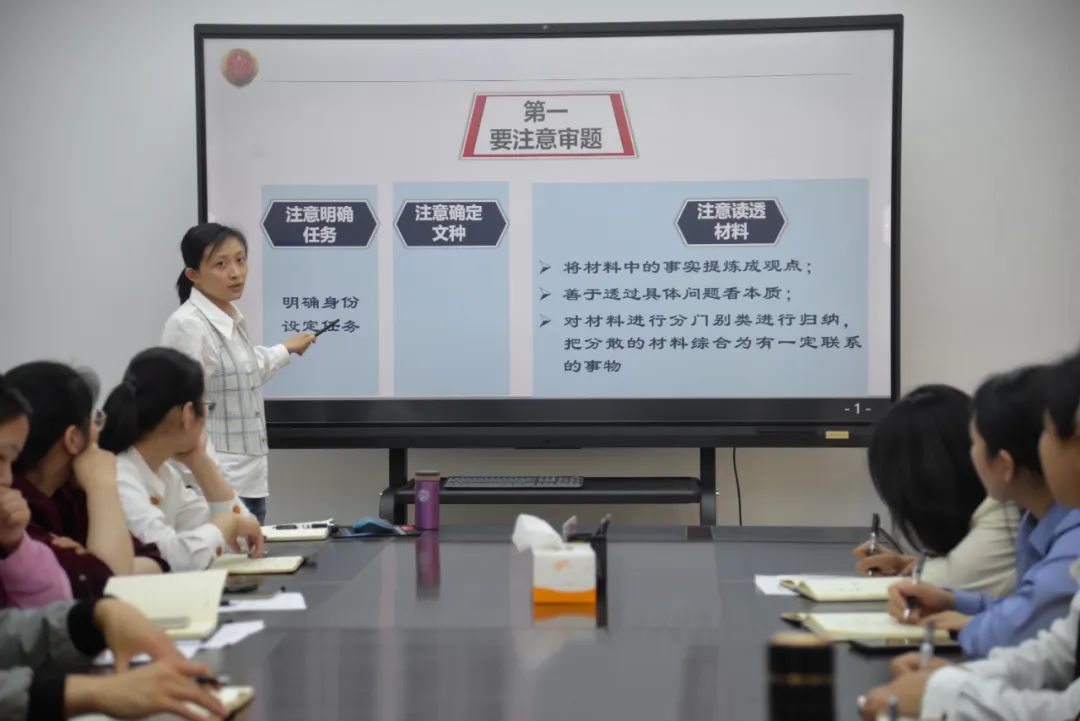 13.厉兵秣马 以训促赛1.jpg